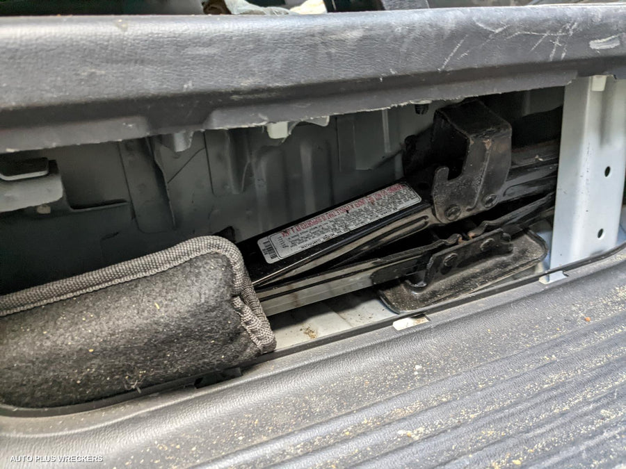 2018 Hyundai Iload/imax Door Handle