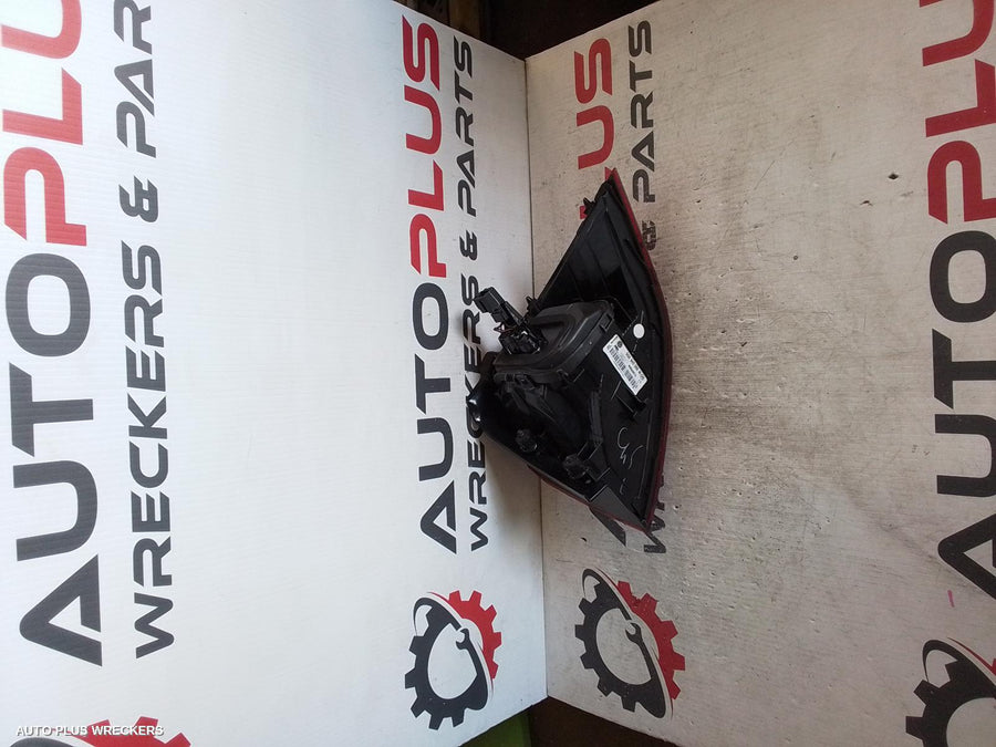 2016 Volkswagen Golf Left Taillight