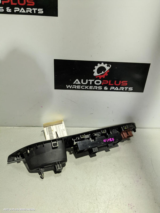 2018 Mitsubishi Asx Pwr Dr Wind Switch