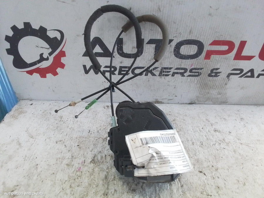 2007-2010 Toyota Kluger Door Boot Gate Lock