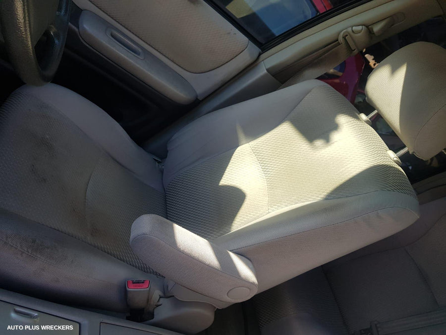2006 Toyota Kluger Right Front Door