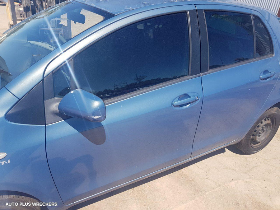 2007 Toyota Yaris Right Front Window Reg Motor