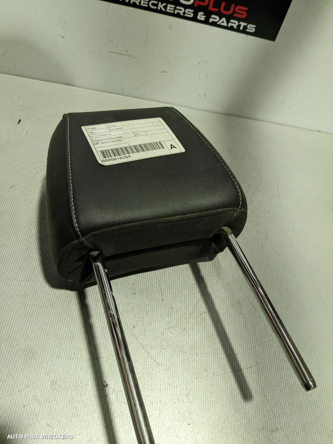 2013 Ford Kuga Headrest