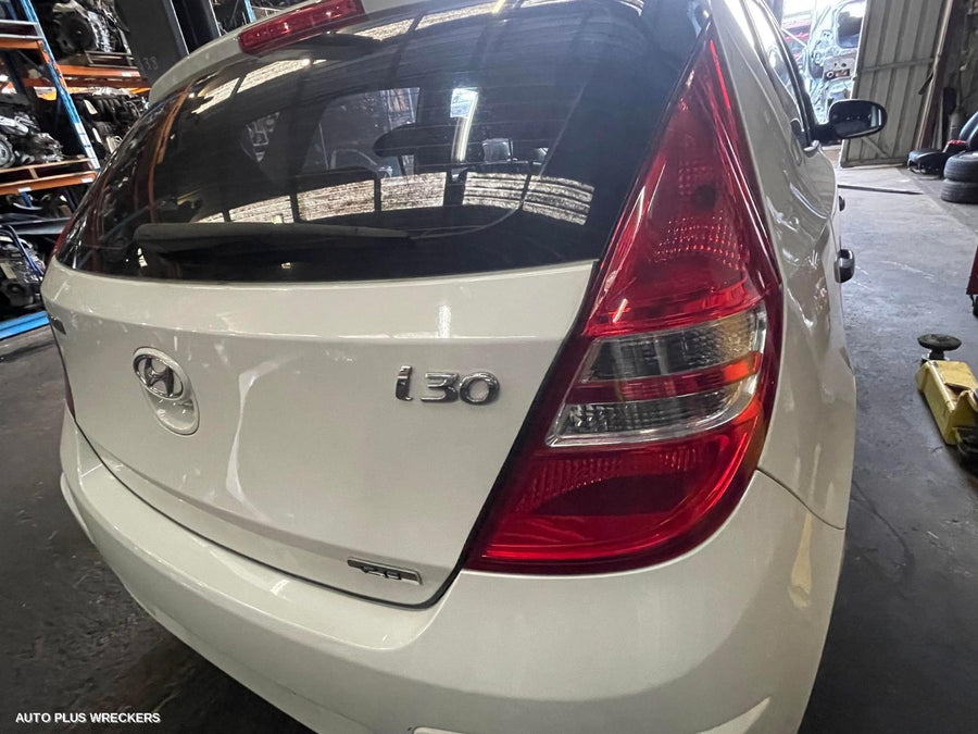 2009 Hyundai I30 Left Rear Door Window