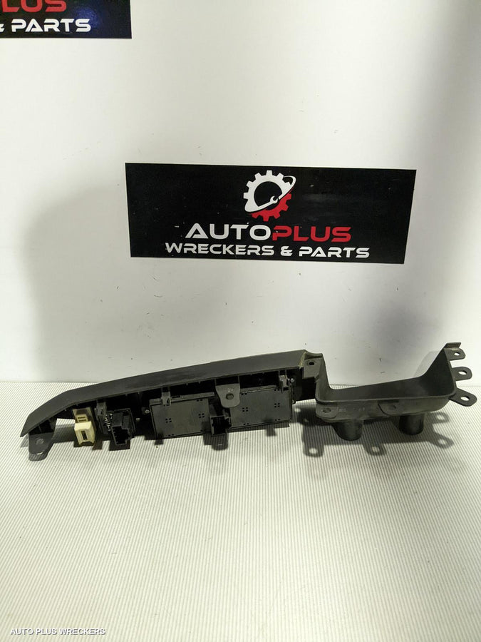 2011 Holden Captiva Pwr Dr Wind Switch
