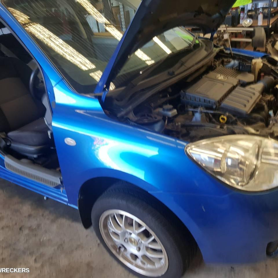 2006 MAZDA 2 DOOR BOOT GATE LOCK