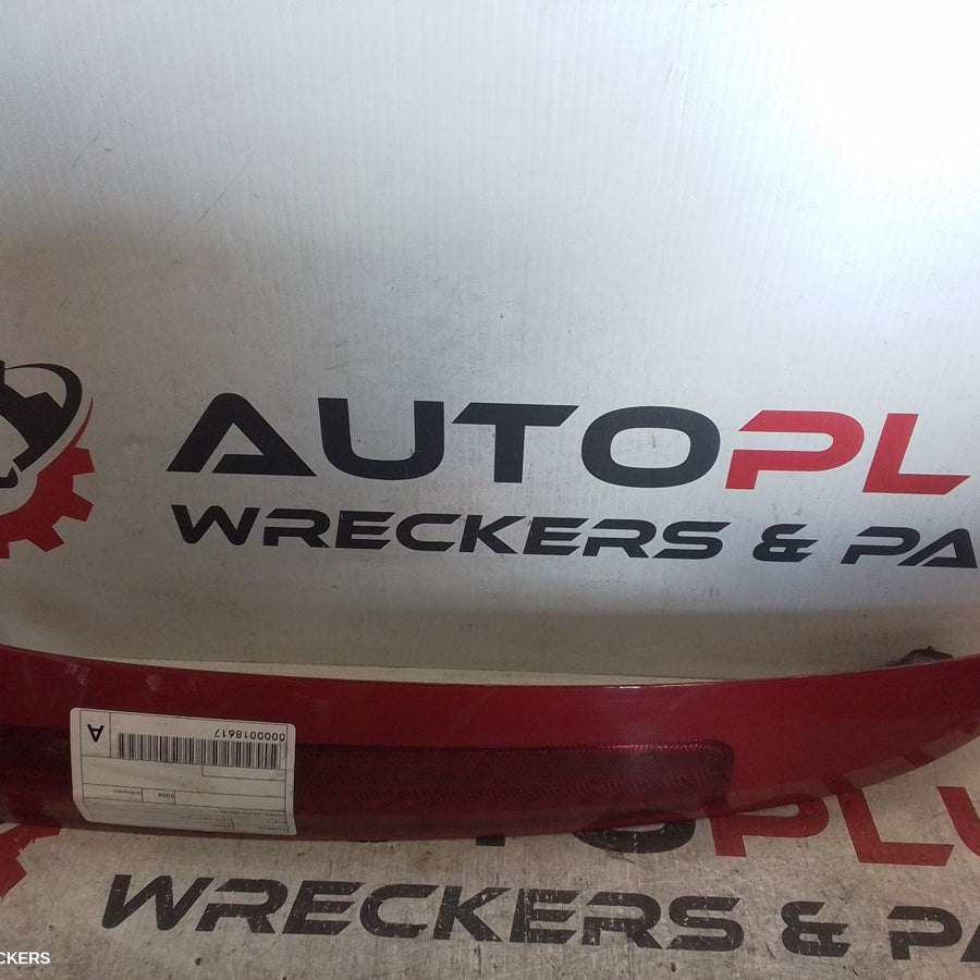 2004 Volvo Xc90 Left Taillight