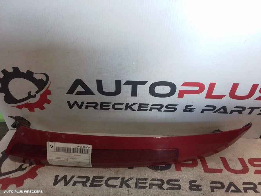 2004 Volvo Xc90 Left Taillight