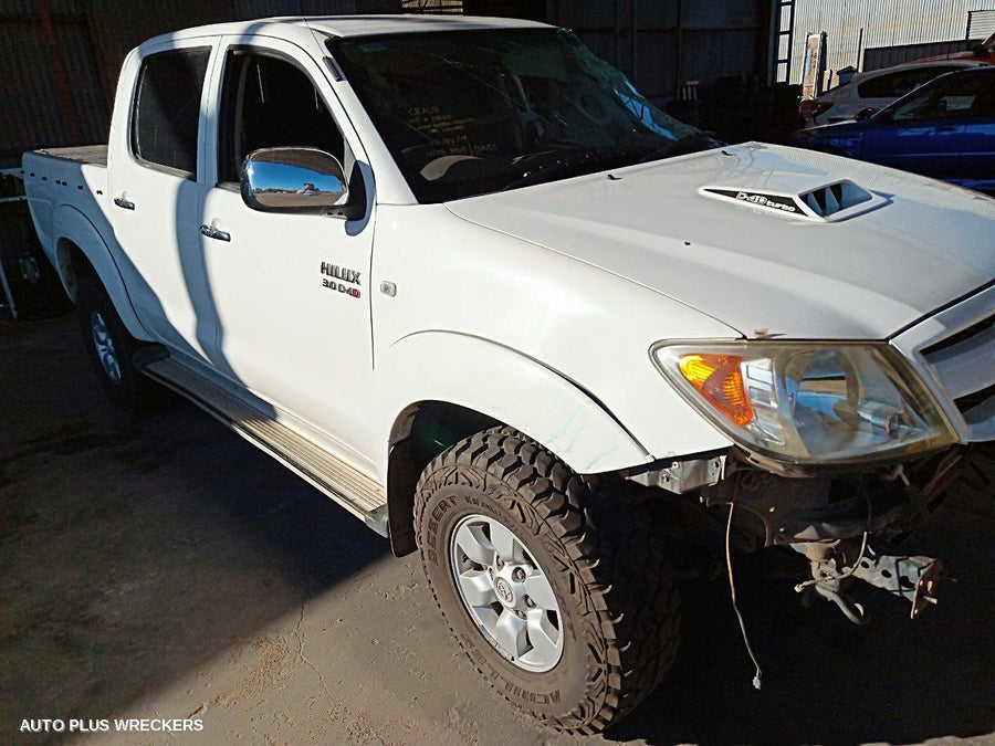 2006 Toyota Hilux Sunvisor