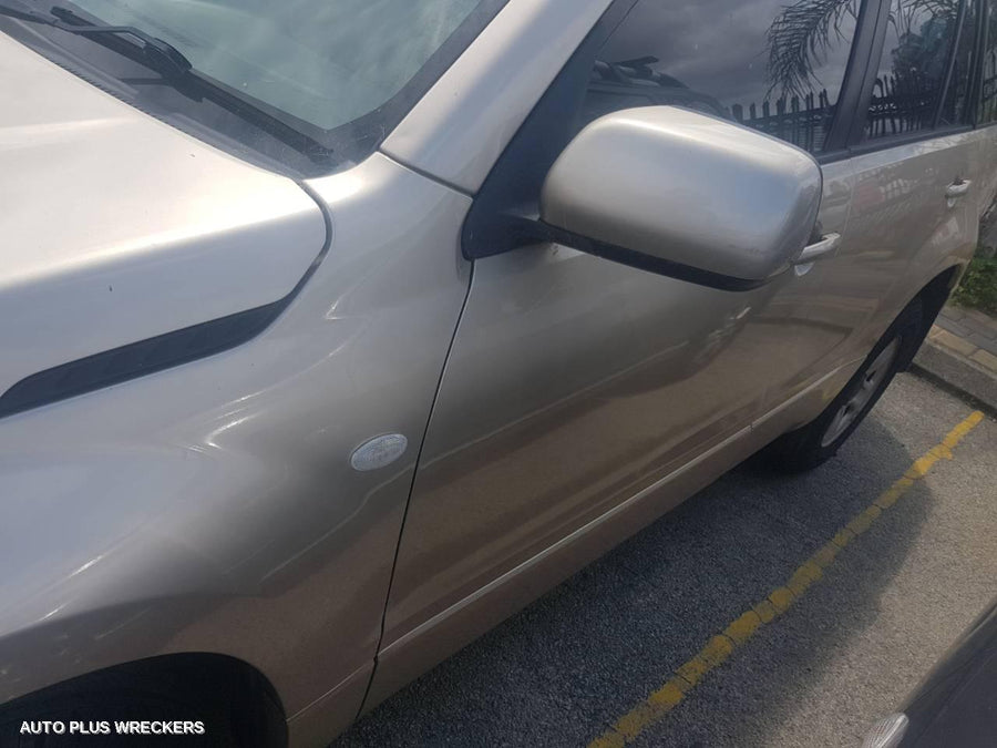 2005 Suzuki Vitara Left Guard Liner