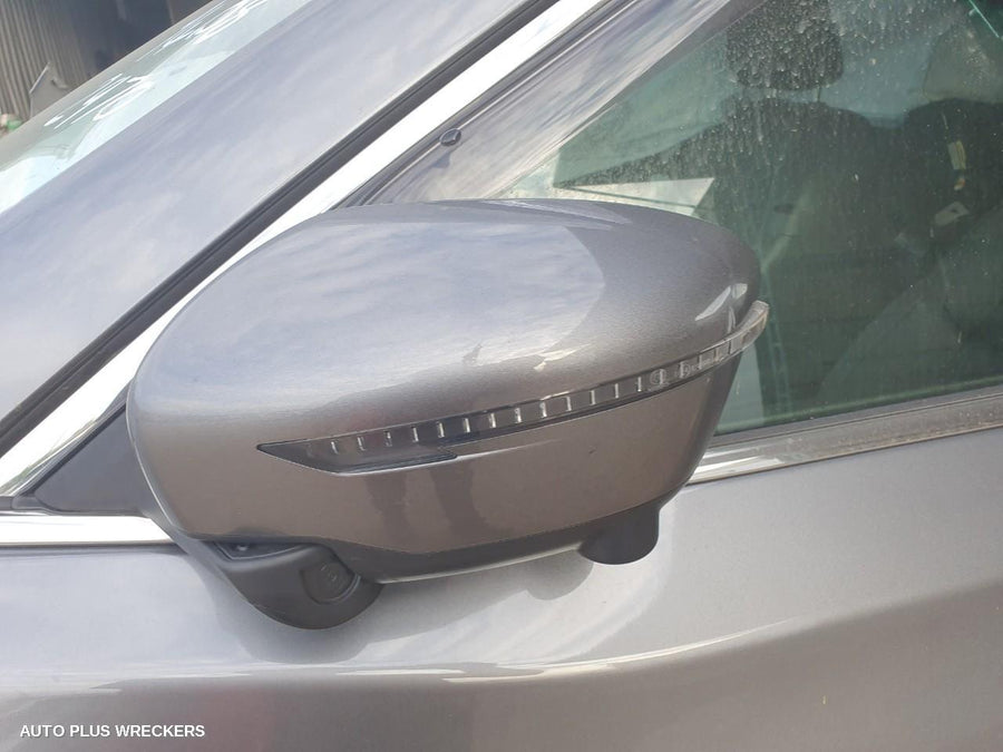 2018 Nissan Xtrail Right Front Door Window