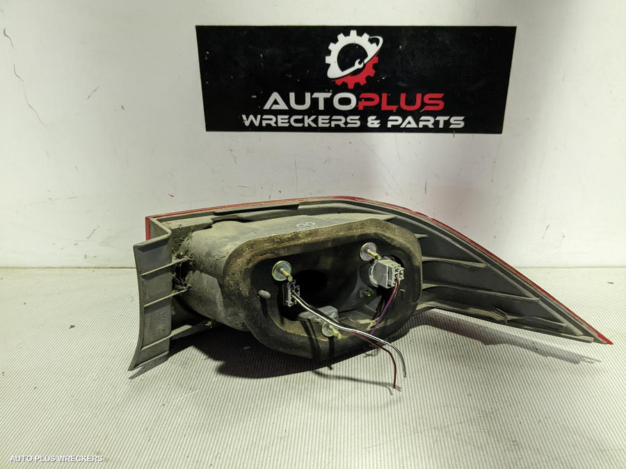 2004 Honda Accord Left Taillight