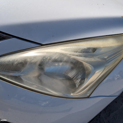 2015 Nissan Pulsar Grille