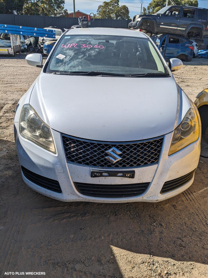 2009-2017 Suzuki Kizashi Right Guard