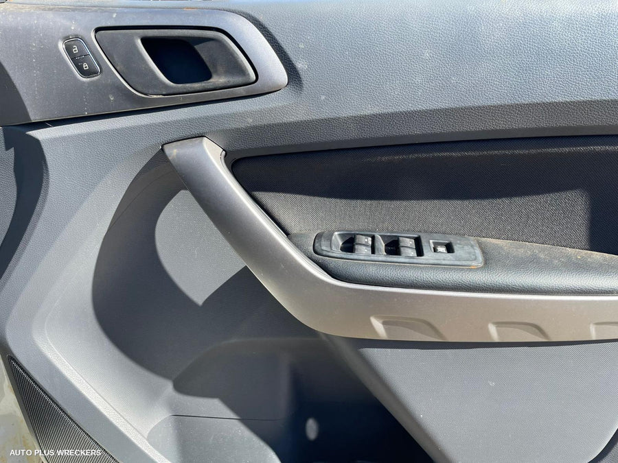 2016 Ford Ranger Front Seat