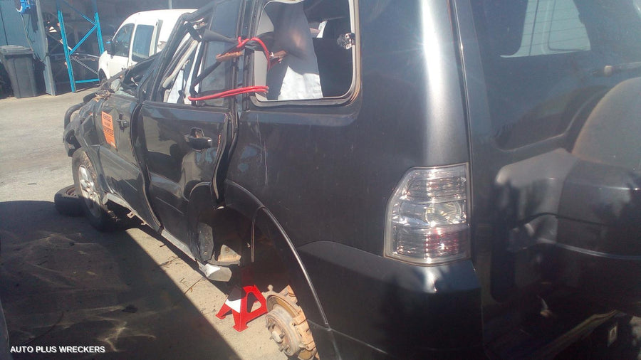 2011 Mitsubishi Pajero Radiator