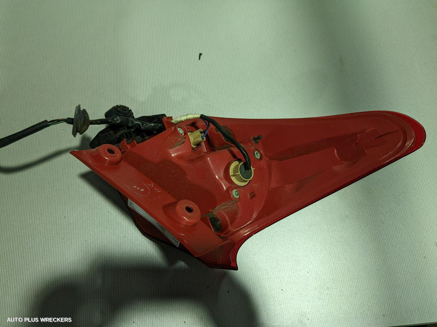 2014 Toyota Corolla Right Taillight