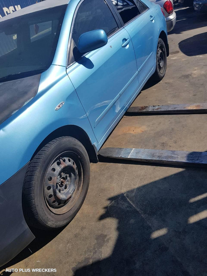 2006 Toyota Camry Left Rear Door Window