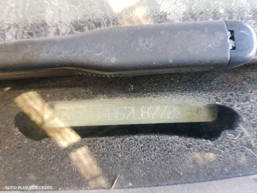 2006 HOLDEN COMMODORE LEFT DOOR MIRROR