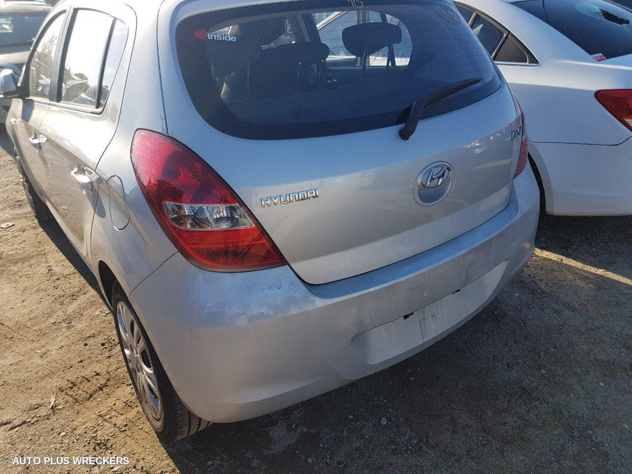 2012 Hyundai I20 Left Rear Door Window