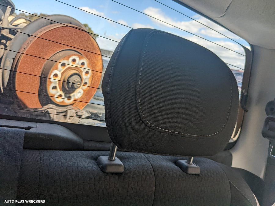 2017 Holden Colorado Headrest