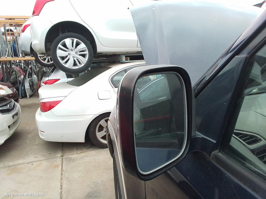 2001 Mitsubishi Pajero Left Front Door