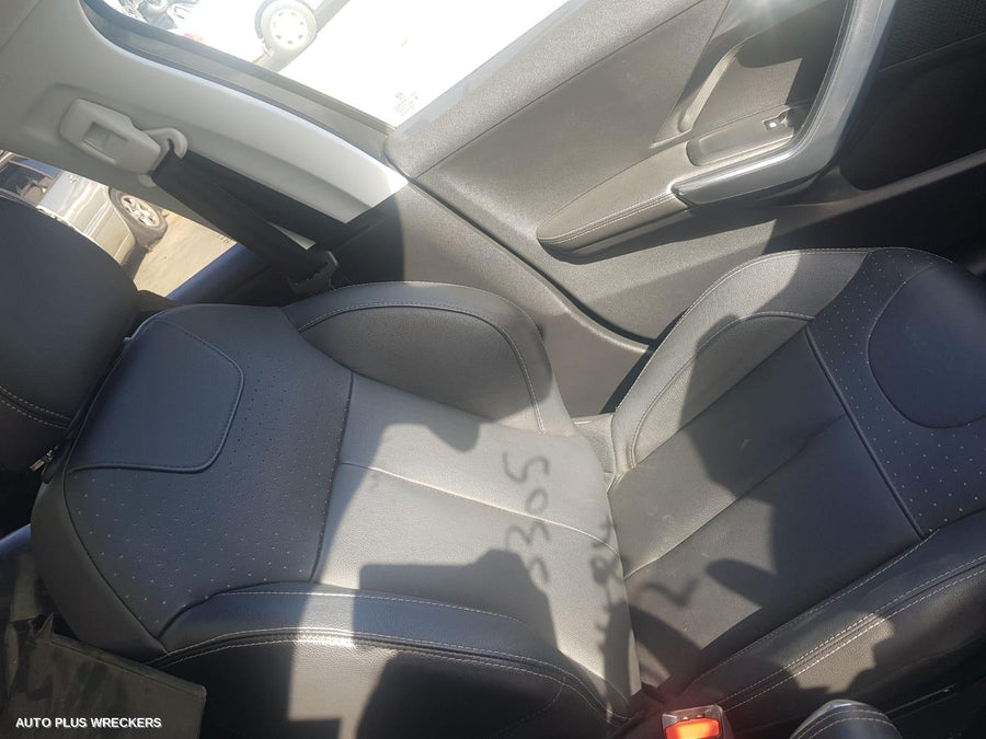 2017 Peugeot 2008 Left Taillight