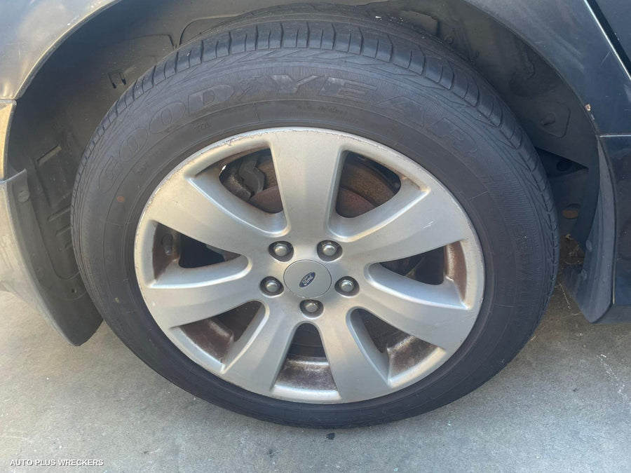 2010 Ford Falcon Left Rear Door Sliding