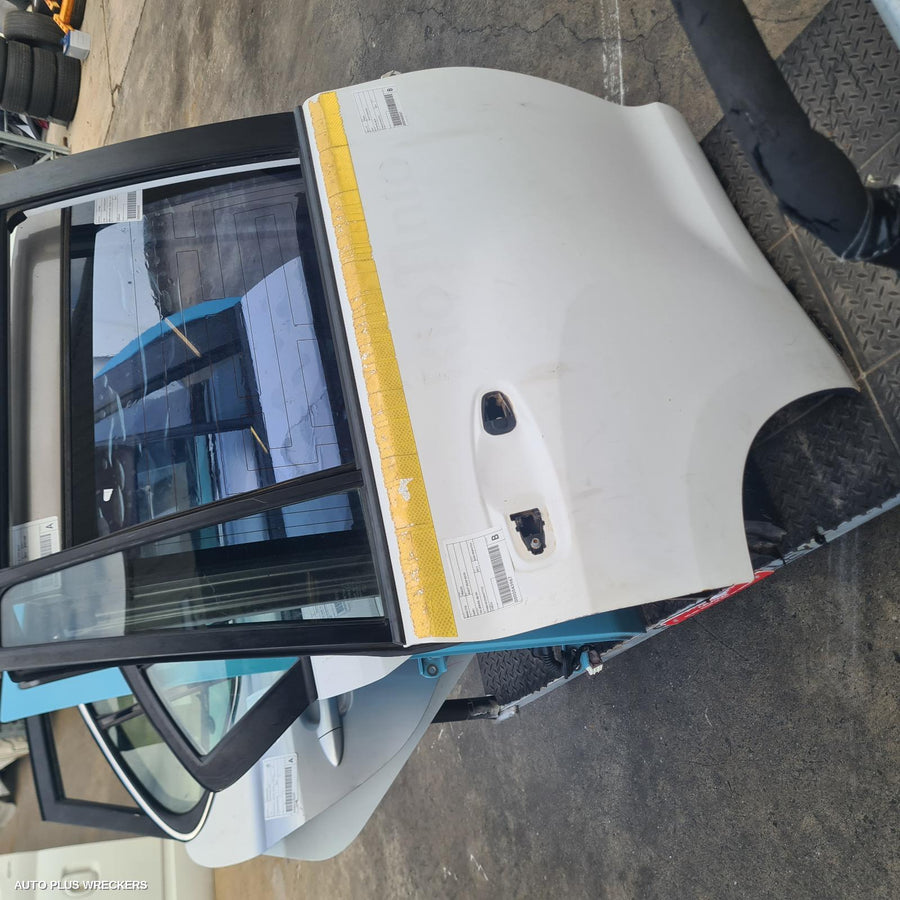 2012 Toyota Prado Right Rear Door Sliding