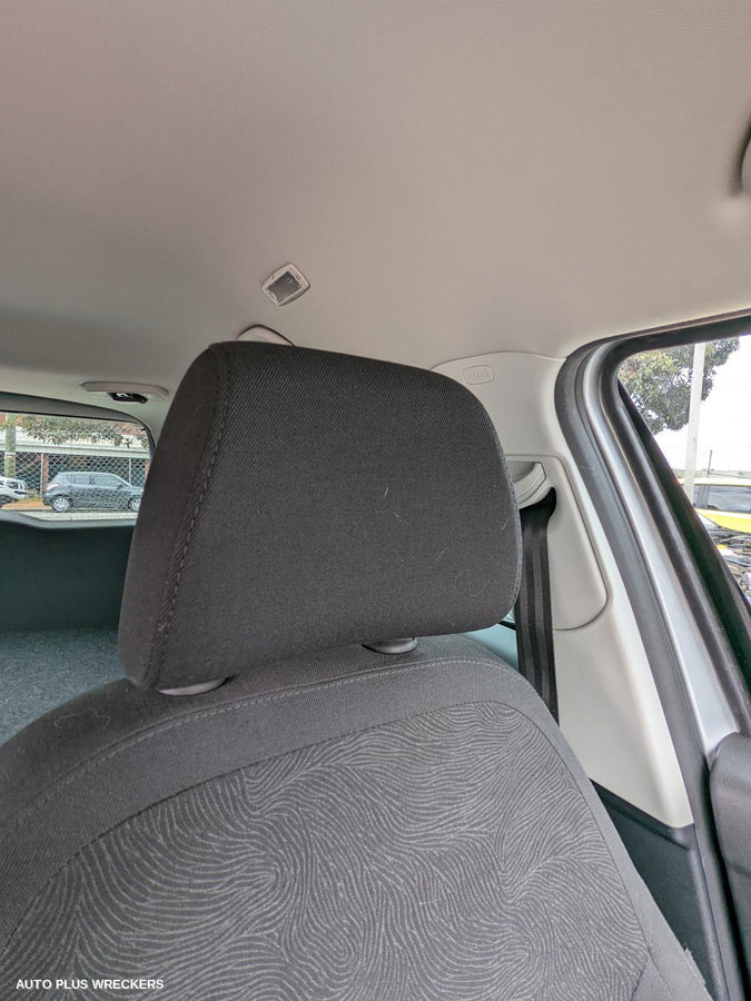 2016 Skoda Yeti Left Front Door