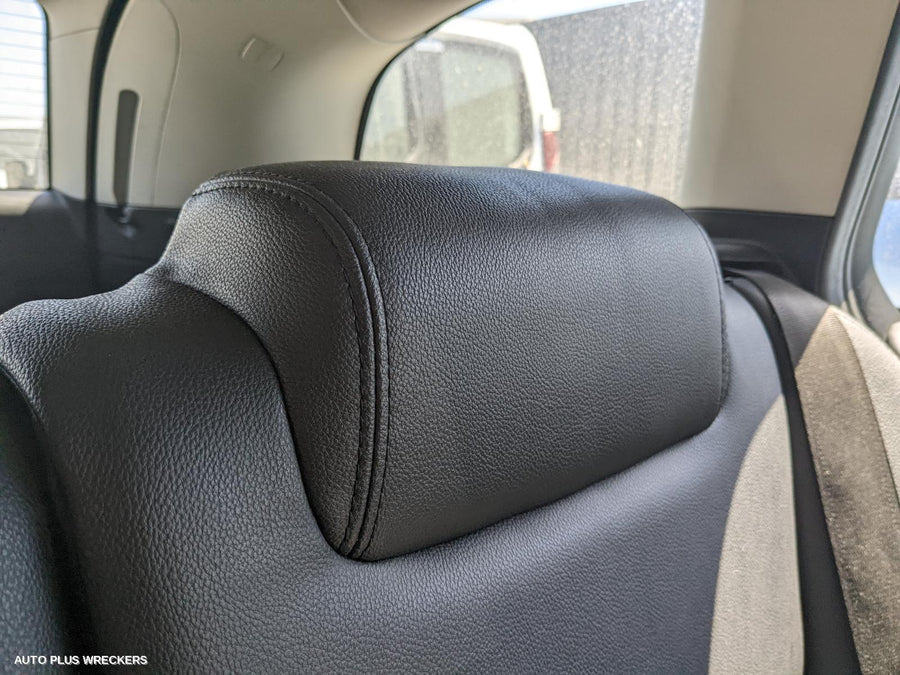 2012 Holden Commodore Left Rear Door Sliding