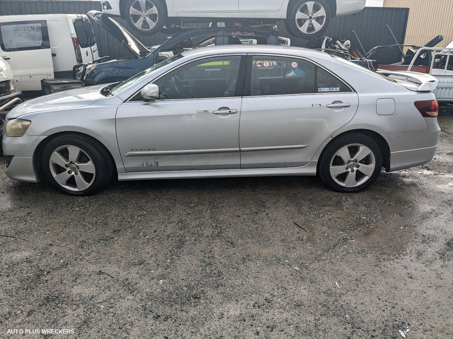 2009 Toyota Aurion Left Guard