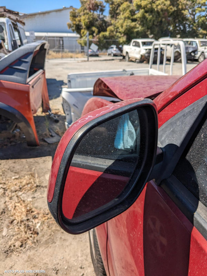 2011 Mitsubishi Outlander Right Door Mirror