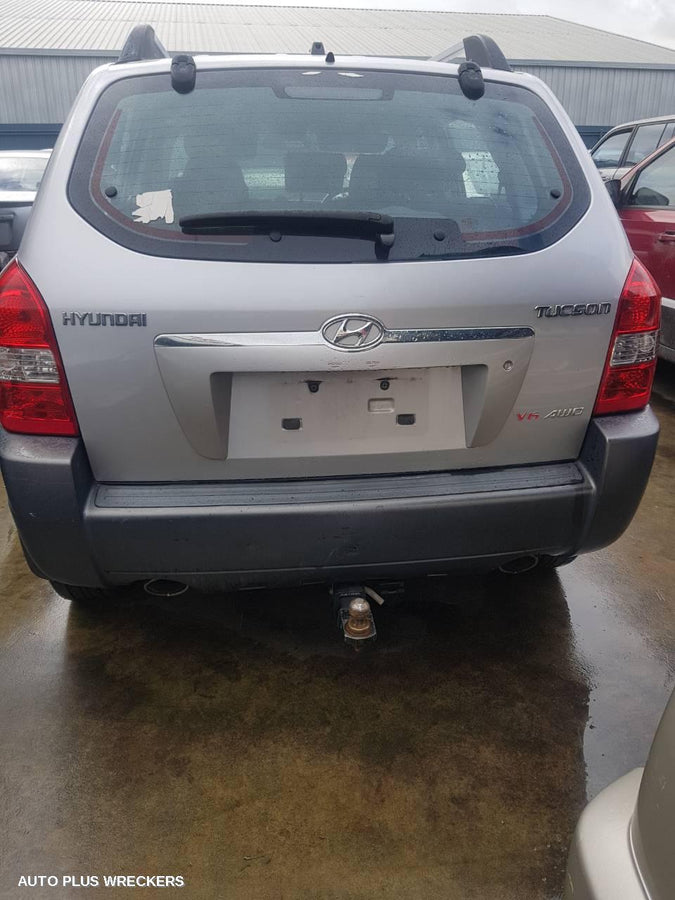 2004-2010 Hyundai Tucson A C Condenser