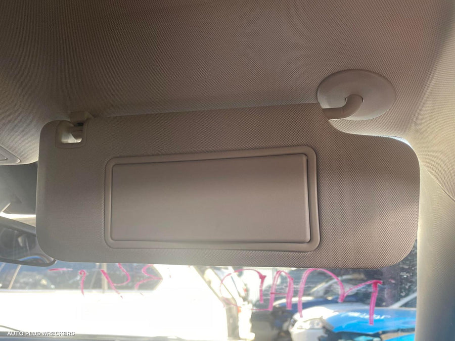 2013 Holden Malibu Right Front Door Window