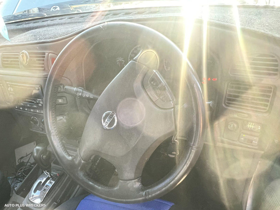 2002 Nissan Patrol Left Rear Door Sliding