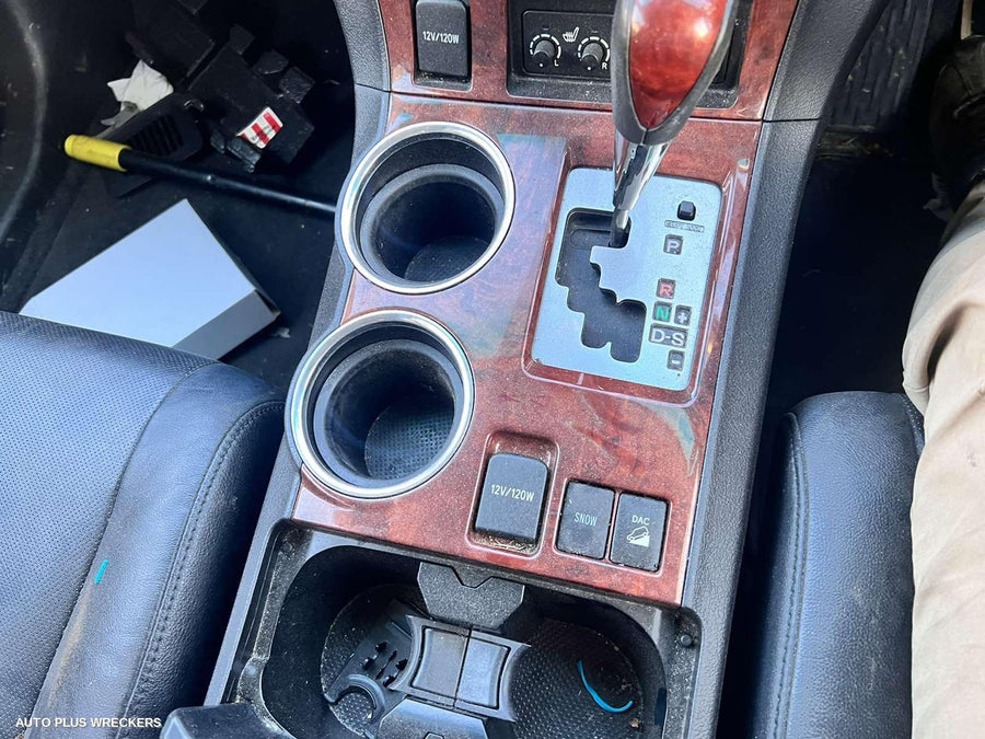 2010 Toyota Kluger Wheel Mag