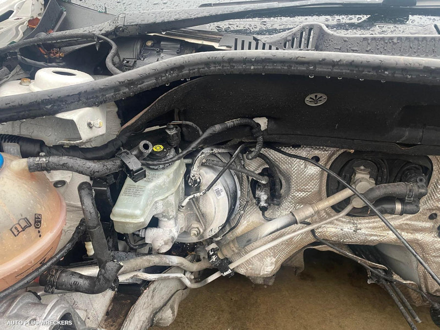 2009 Volkswagen Golf Left Taillight