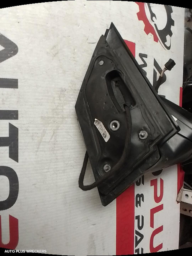 2010-2014 Volkswagen Polo Right Door Mirror