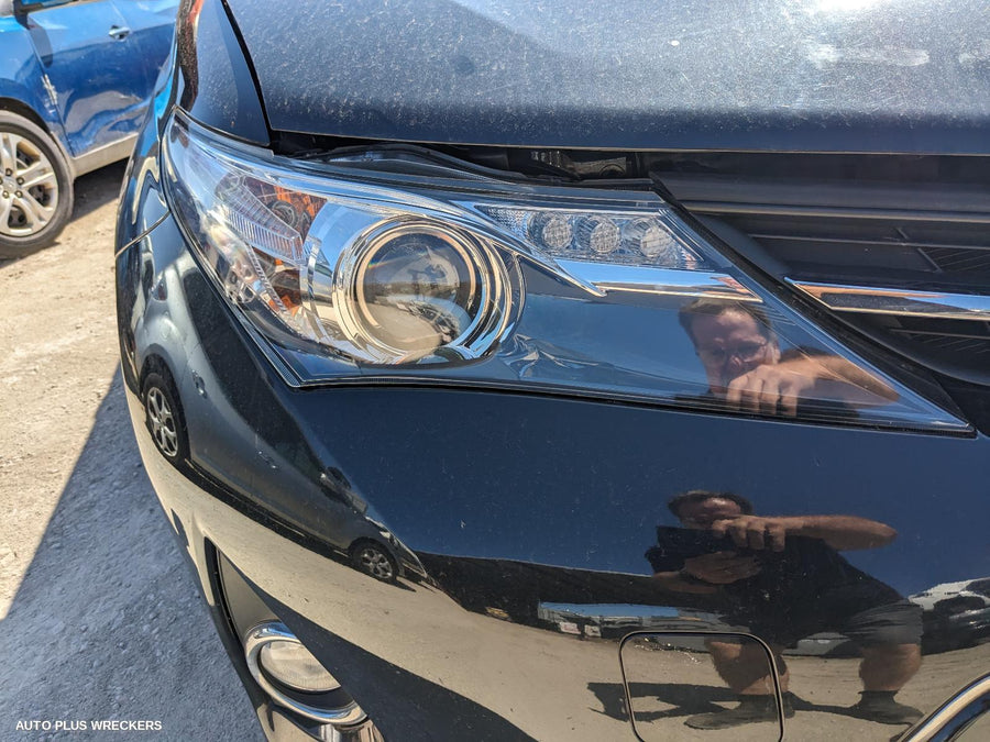 2014 Toyota Corolla Right Front Lower Control Arm