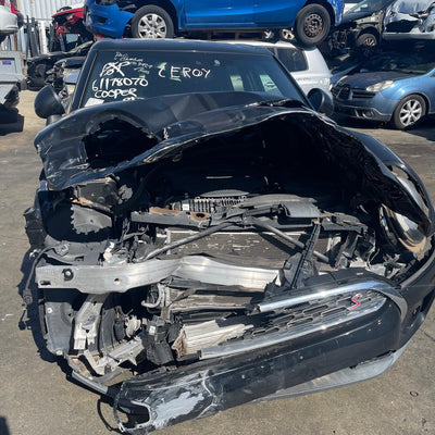 2015 Mini Clubman Right Front Door Window