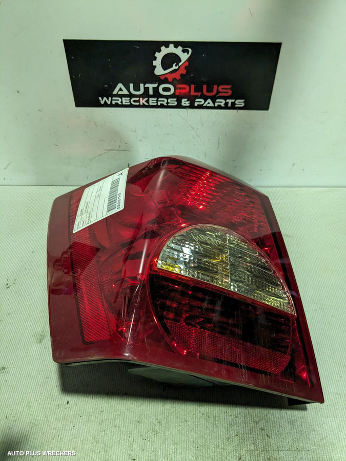 2010 Dodge Caliber Left Taillight