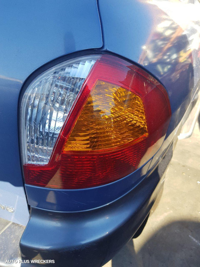 2004 Hyundai Santa Fe Right Rear Door Window