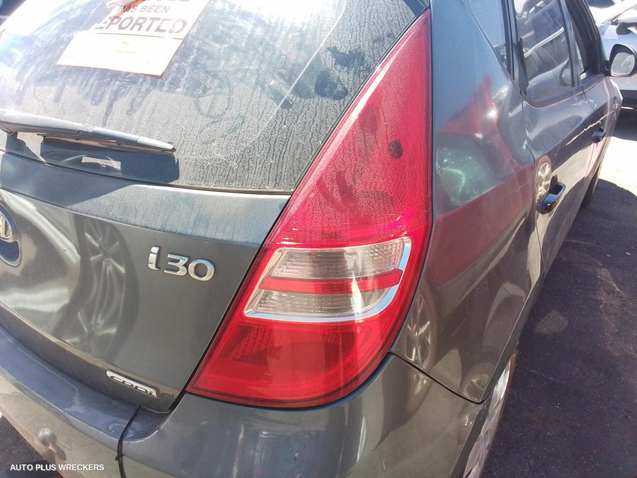 2008 HYUNDAI I30 WASHER BOTTLE