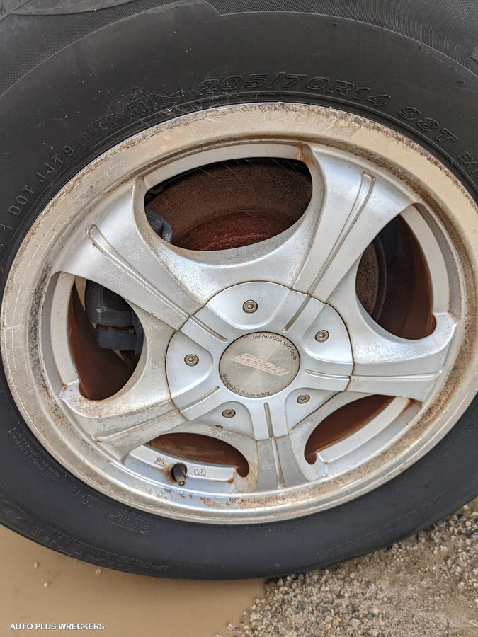 2014 Hyundai I20 Right Door Mirror