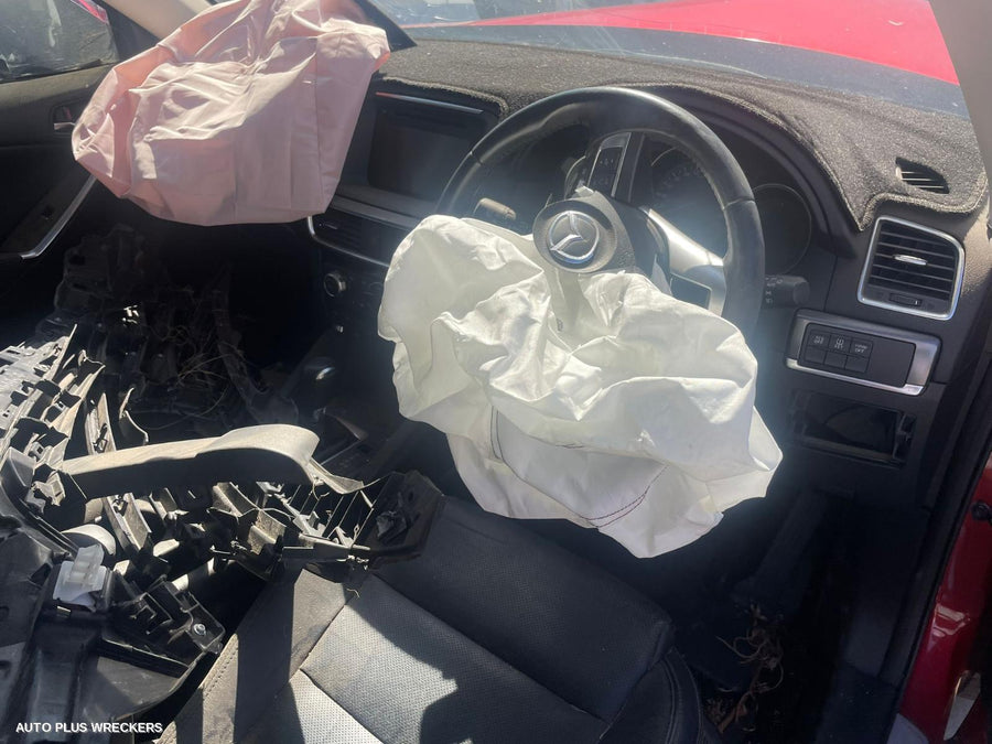 2016 Mazda Cx5 Left Guard Liner