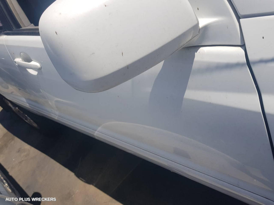 2004 Toyota Kluger Right Rear Door Sliding