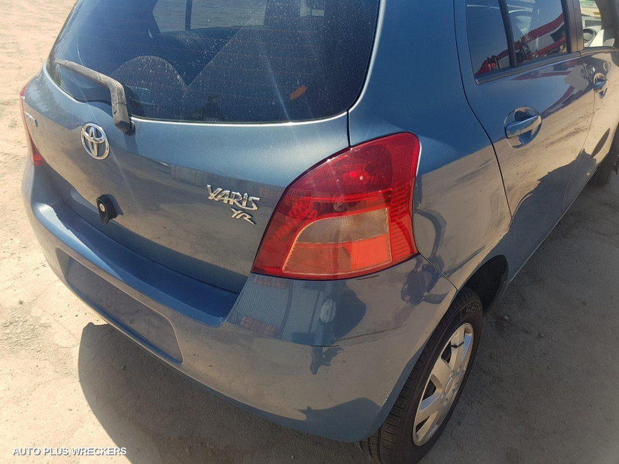 2007 Toyota Yaris Right Front Window Reg Motor