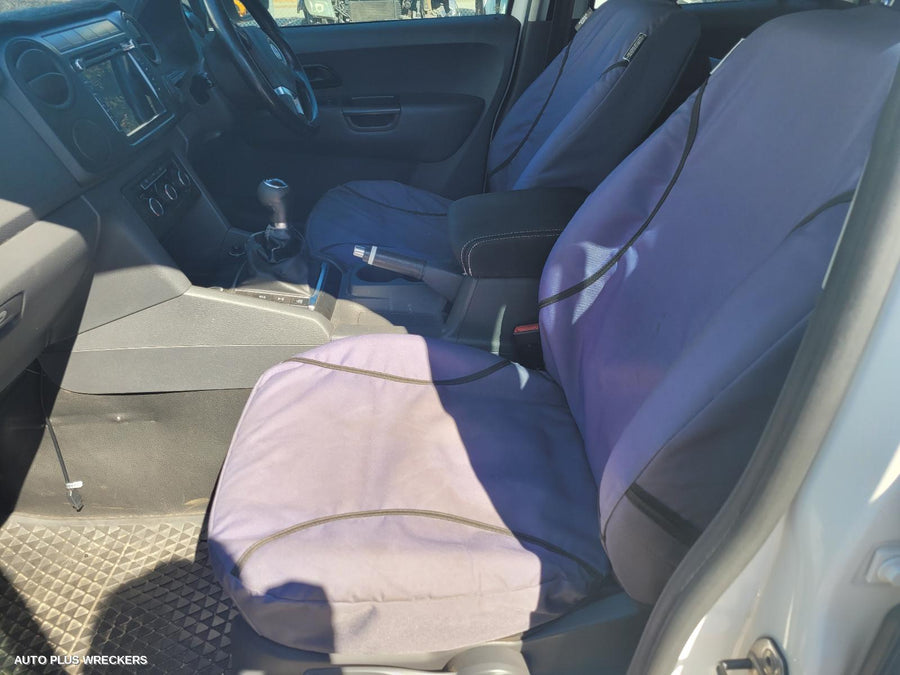 2013 Volkswagen Amarok Right Rear Door Sliding