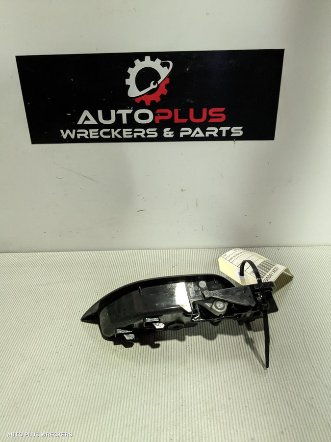 2011 HONDA JAZZ DOOR HANDLE